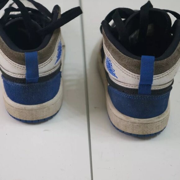 Nike Air Jordan 1 Royal Black Toe Mid SE PS Kid's Size 11C - Picture 6 of 7